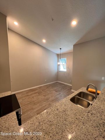 3930 Playa Del Sol Drive 204, Rockledge, FL 32955