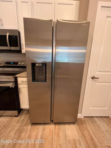 3930 Playa Del Sol Drive 204, Rockledge, FL 32955