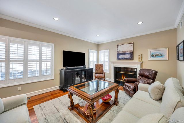 56 Snowdance Lane, Nesconset, NY 11787