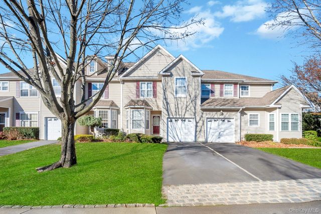 56 Snowdance Lane, Nesconset, NY 11787