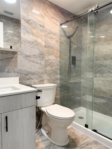 7330 NW 174th Ter 204, Hialeah, FL 33015