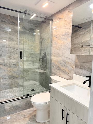 7330 NW 174th Ter 204, Hialeah, FL 33015