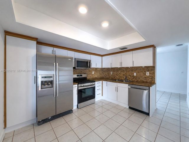 12364 SW 94th Ter, Miami, FL 33186