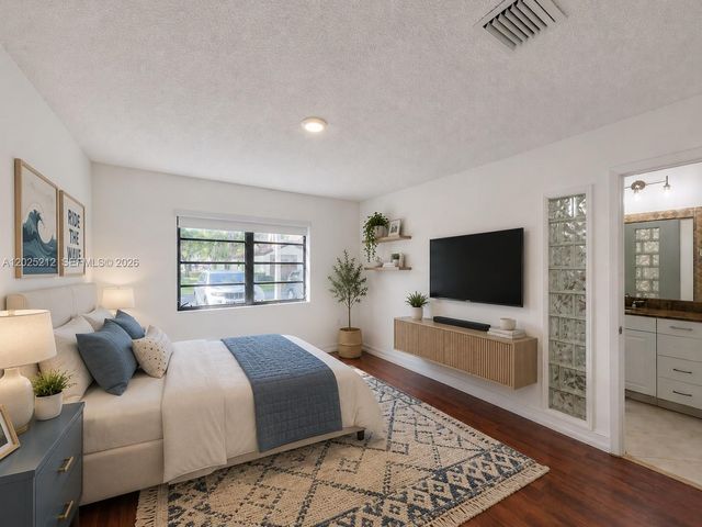 12364 SW 94th Ter, Miami, FL 33186