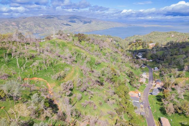 1081 Arroyo Grande Dr, Napa, CA 94558