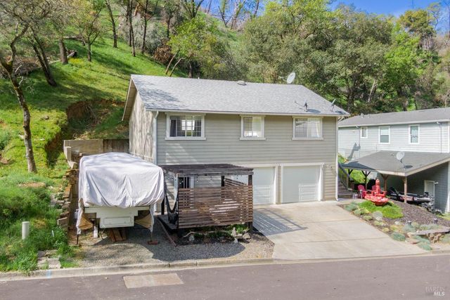 1081 Arroyo Grande Dr, Napa, CA 94558