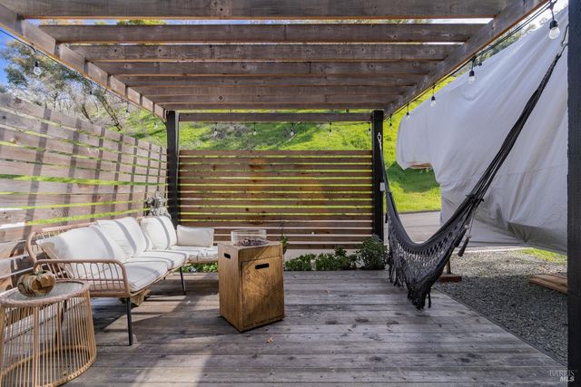 1081 Arroyo Grande Dr, Napa, CA 94558