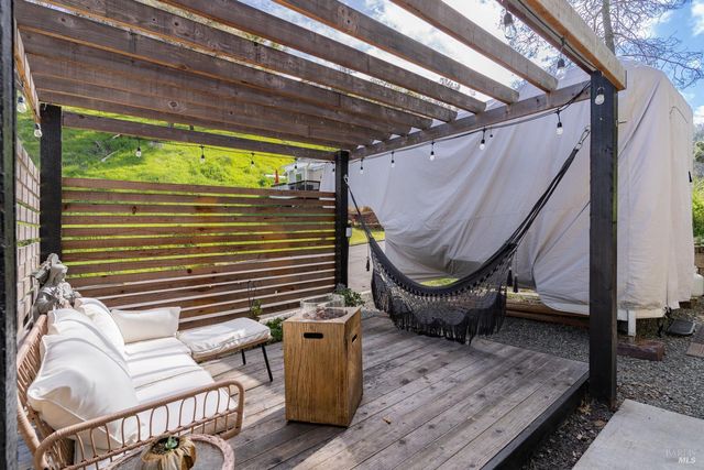 1081 Arroyo Grande Dr, Napa, CA 94558