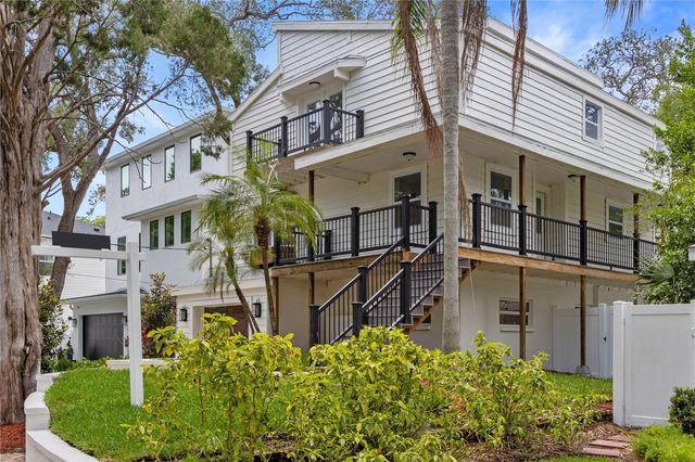 3232 W OAKELLAR AVENUE, Tampa, FL 33611