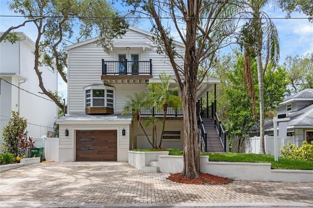 3232 W OAKELLAR AVENUE, Tampa, FL 33611