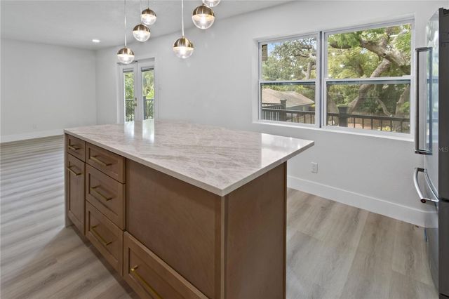 3232 W OAKELLAR AVENUE, Tampa, FL 33611
