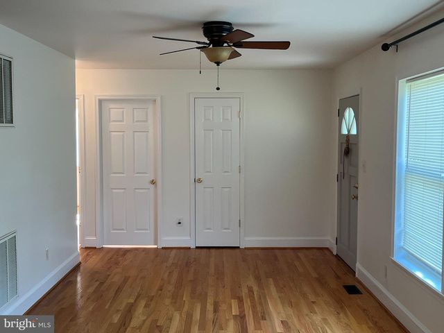 30 ELM ST, Harpers Ferry, WV 25425