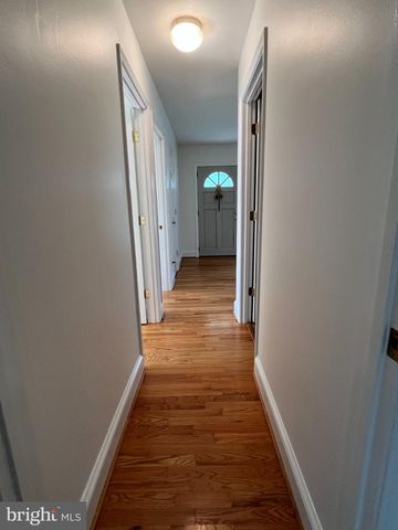 30 ELM ST, Harpers Ferry, WV 25425