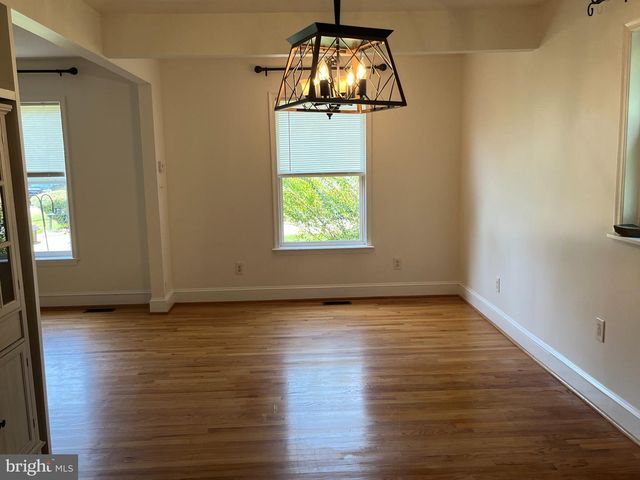 30 ELM ST, Harpers Ferry, WV 25425