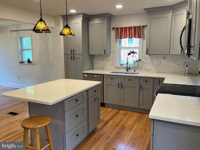 30 ELM ST, Harpers Ferry, WV 25425