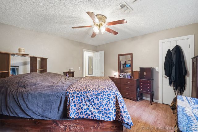 711 W 29th Street, Sand Springs, OK 74063