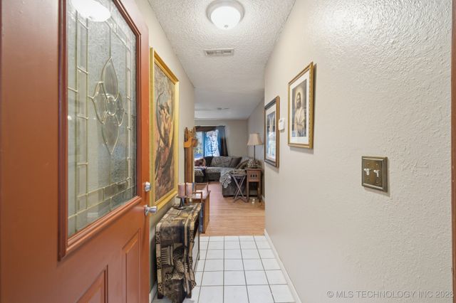 711 W 29th Street, Sand Springs, OK 74063