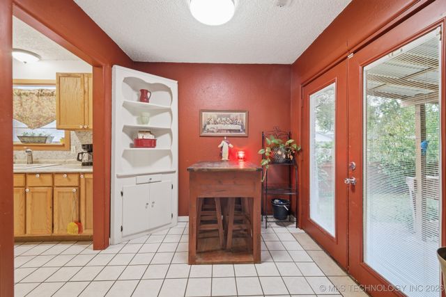 711 W 29th Street, Sand Springs, OK 74063