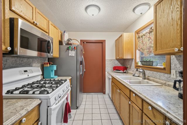 711 W 29th Street, Sand Springs, OK 74063