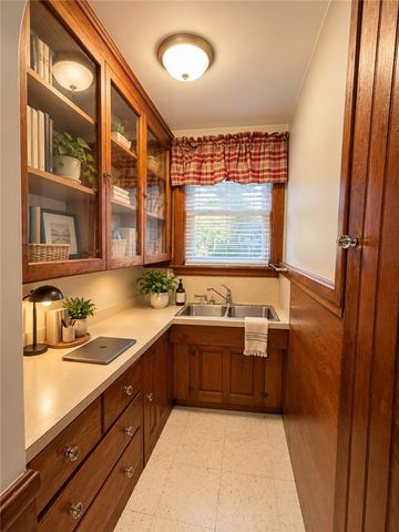 69 Phebe Street, Providence, RI 02904