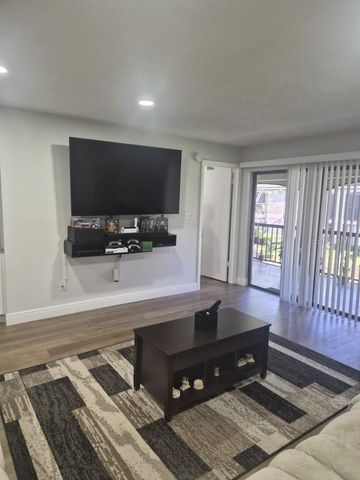 1055 KENSINGTON PARK DRIVE 409, Altamonte Springs, FL 32714