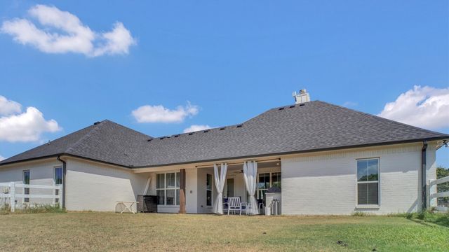 101 Sky Way, New Fairview, TX 76078