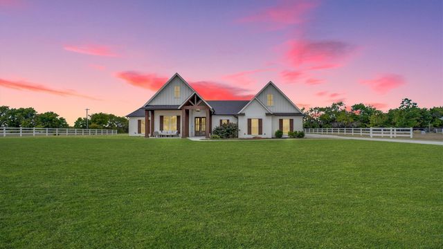 101 Sky Way, New Fairview, TX 76078