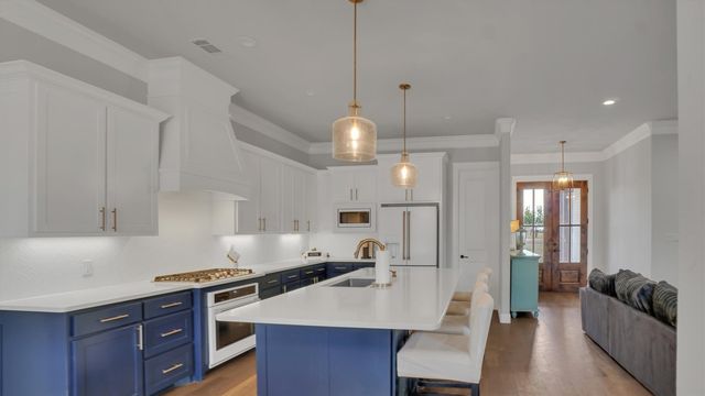 101 Sky Way, New Fairview, TX 76078