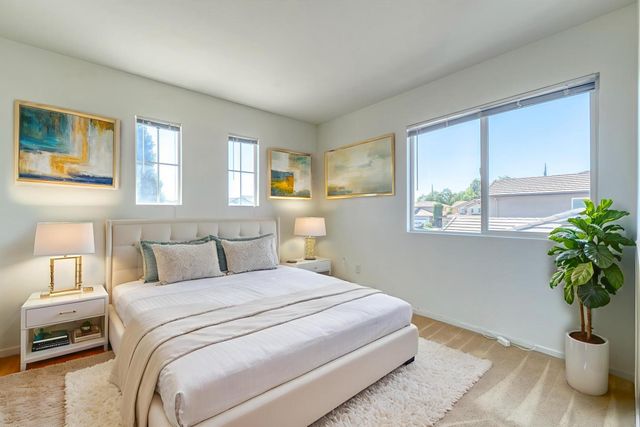 7953 Pearl Drop Ct, Antelope, CA 95843