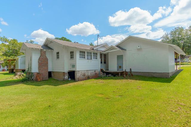 203 S 3rd, Collins, MS 39428