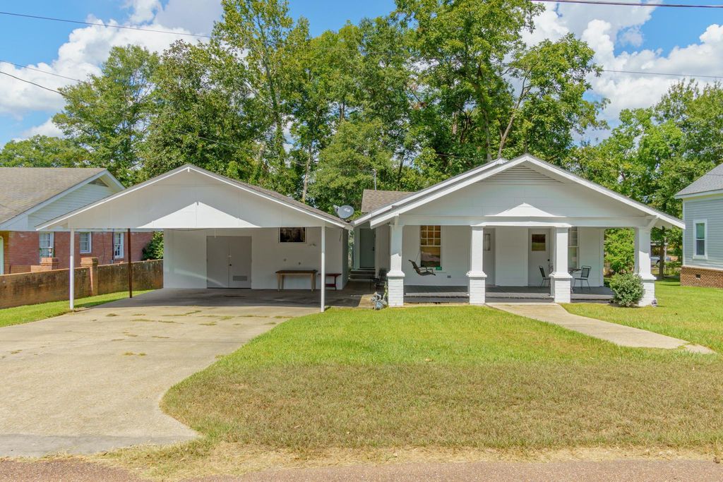 203 S 3rd, Collins, MS 39428