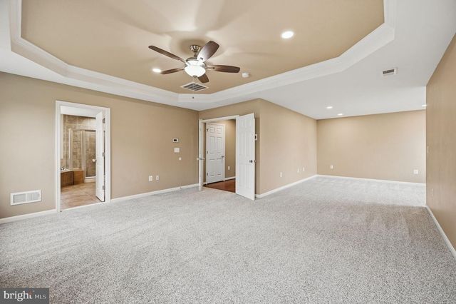 8089 TYSONS OAKS CT, Gainesville, VA 20155