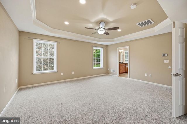 8089 TYSONS OAKS CT, Gainesville, VA 20155