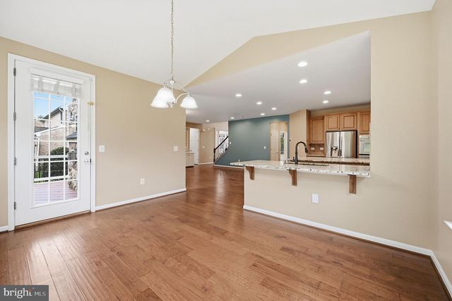 8089 TYSONS OAKS CT, Gainesville, VA 20155