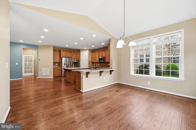 8089 TYSONS OAKS CT, Gainesville, VA 20155