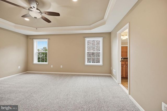 8089 TYSONS OAKS CT, Gainesville, VA 20155
