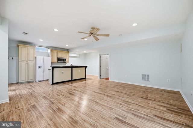 8089 TYSONS OAKS CT, Gainesville, VA 20155
