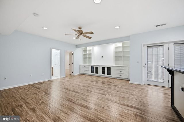 8089 TYSONS OAKS CT, Gainesville, VA 20155