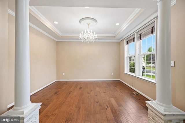 8089 TYSONS OAKS CT, Gainesville, VA 20155