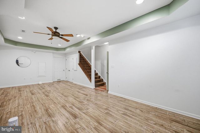 8089 TYSONS OAKS CT, Gainesville, VA 20155
