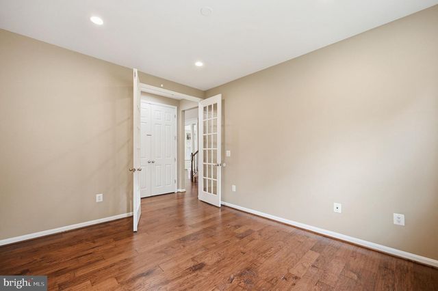8089 TYSONS OAKS CT, Gainesville, VA 20155
