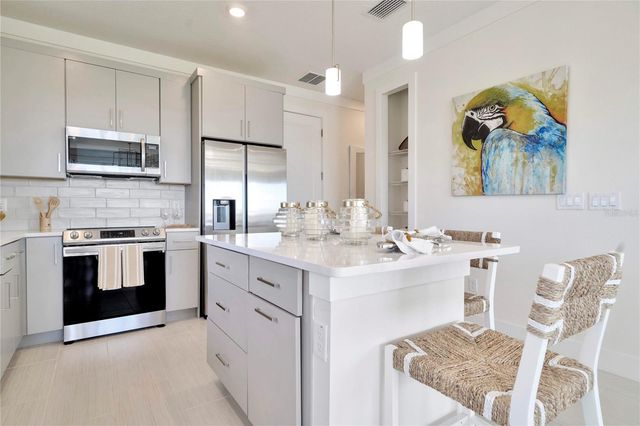 31838 CLOVER FIN COURT, Wesley Chapel, FL 33545