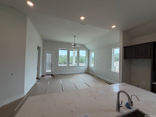230 Hidalgo, Boerne, TX 78006