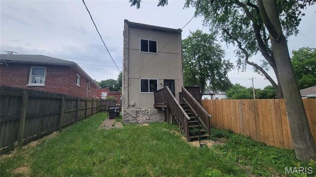 2202 Osage Street, St Louis, MO 63118