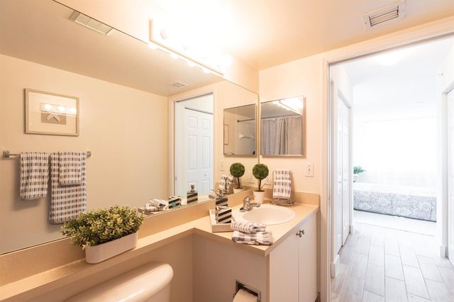 13901 SW 122nd Avenue 7-203, Miami, FL 33186