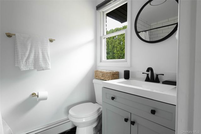 17 Underhill Drive, Southampton, NY 11968