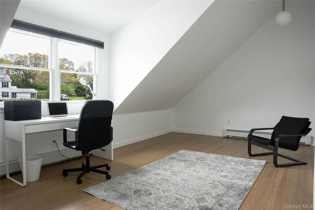 17 Underhill Drive, Southampton, NY 11968