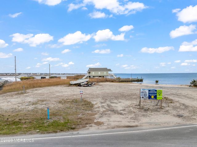 307 Ohanlon Avenue, Bayville, NJ 08721