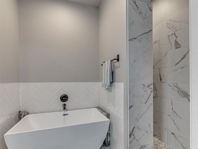 616 Vintage Drive, Norman, OK 73069