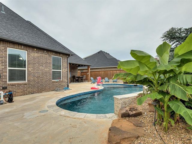 616 Vintage Drive, Norman, OK 73069